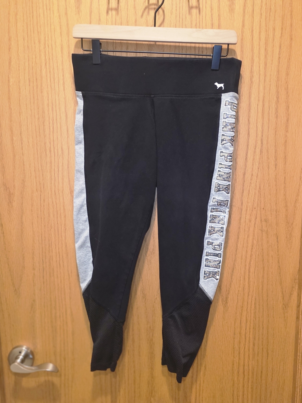 PINK Victoria's Secret Sequin Logo Panel Leggings